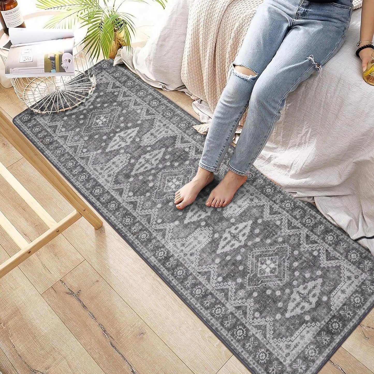 KUETH Area Rugs for Bedroom Living Room, Machine Washable Stain Resistant Floor Cover, Large Print Boho Vintage Tribal Aesthetic Carpet, Low Pile Mat with Non Slip Rubber Backing, Distressed Gray