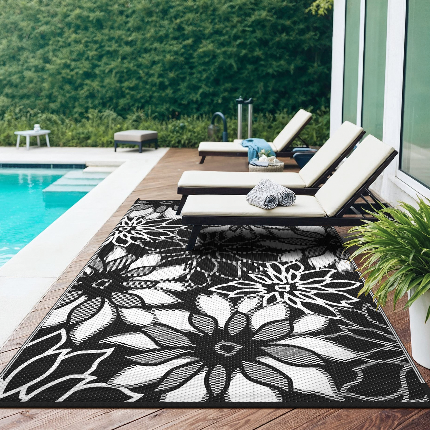 KUETH 5'x 8' Outdoor Waterproof Rug Plastic Mat Easy cleaning Durable Fashion Recyclable Material