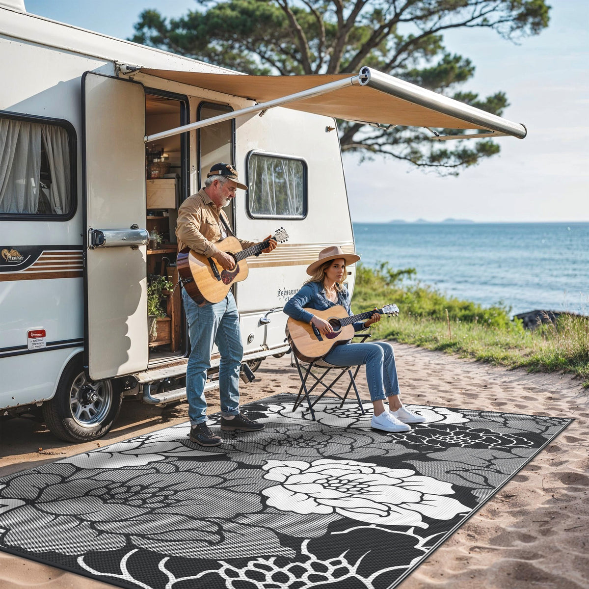 KUETH 5'x 8' Outdoor Rug Plastic Waterproof Outside Foldable Mat UV Resistant Patio RV Deck Carpet,Black White
